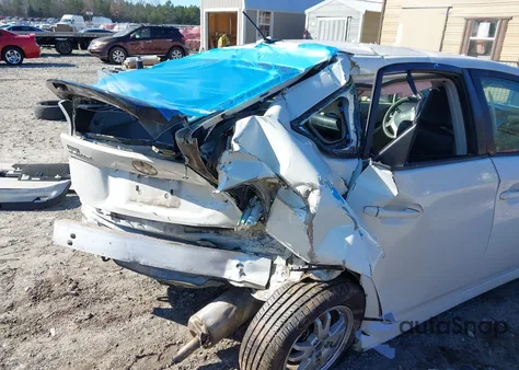 2011 Toyota Prius Three z USA, uszkodzony, nr VIN JTDKN3DUXB1428003